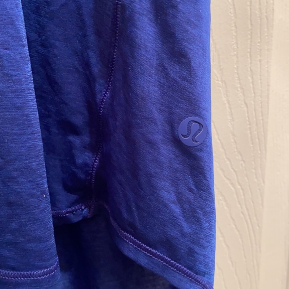 LULULEMON dark blue tank with cross back detail US 8 - Picture 2 of 3